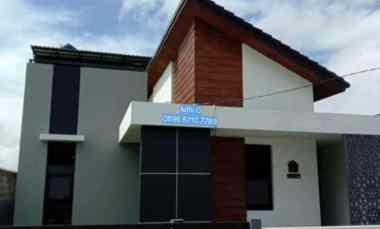 Dijual Rumah Villa 2 Lantai di Lembang