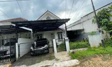 dijual rumah villa bintaro regency