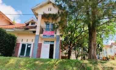 dijual rumah villa bukit cipendawa blok