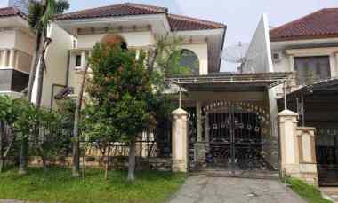 dijual rumah villa bukit mas