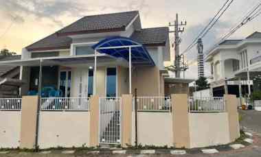 gambar dijual rumah villa bukit tidar jalan