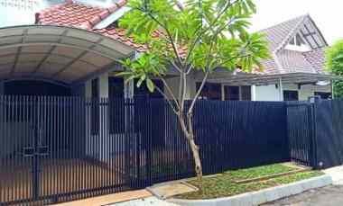 dijual rumah villa delima karang tengah