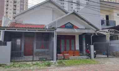 dijual rumah villa kalijudan
