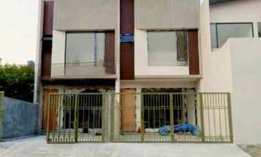dijual rumah villa meruya jakbar