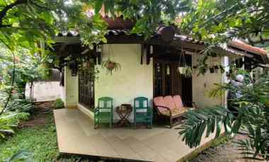 dijual rumah vintage hook strategis asri di bintaro