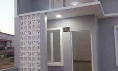 dijual rumah warung bambu kerawang