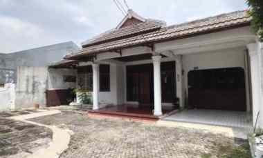 dijual rumah warung buncit