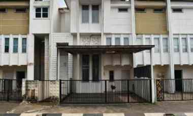 dijual rumah water spring boulevard