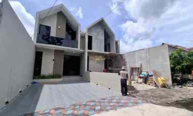 dijual rumah wedomartani