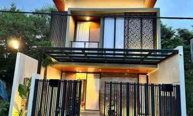 dijual rumah wedomartani dekat sd model