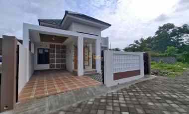 dijual rumah wedomartani kec ngemplak
