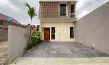 dijual rumah wedomartani kec ngemplak