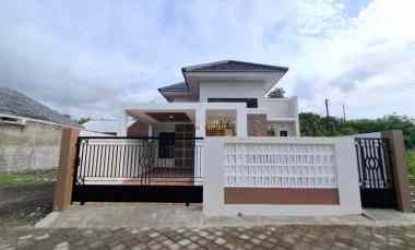 dijual rumah wedomartani ngemplak