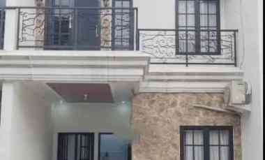 dijual rumah white house premier 3