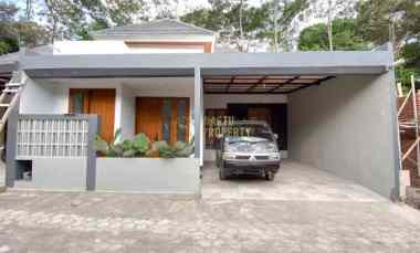 dijual rumah widodomartani