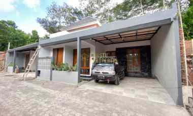 dijual rumah widodomartani ngemplak