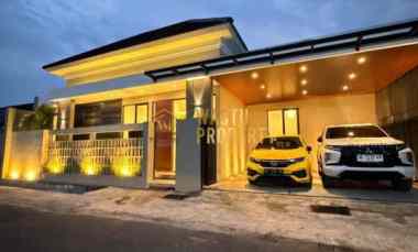 dijual rumah widodomartani ngemplak