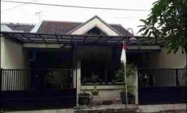 dijual rumah wiguna