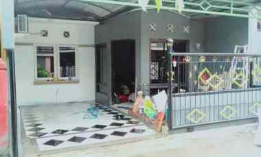 dijual rumah wiguna