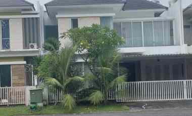 dijual rumah wisata bukit mas