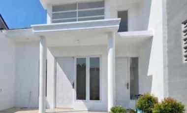 Dijual Rumah Wisata Semanggi Rungkut 1 Lantai SHM 695jt