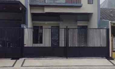 dijual rumah wisma mukti