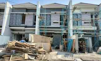 Rumah Tengah Kota SBY Timur di Komplek Elit Wisma Mukti Klampis Anom