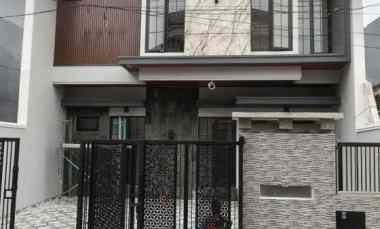 dijual rumah wisma permai