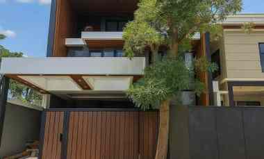 dijual rumah woodland