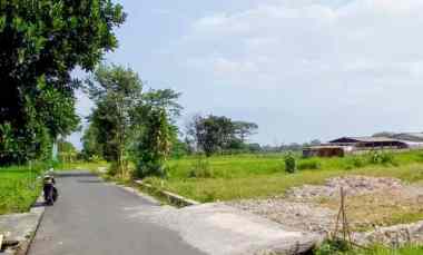 Tanah Kavling Pekarangan Selatan Pom Mindi Jalan Besi Jangkang