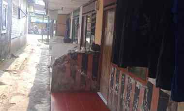 dijual tanah dan bangunan 3 kios 6kontrakan