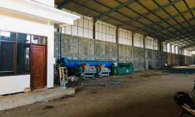 dijual tanah dan bangunan kosong seharga 8 milyard