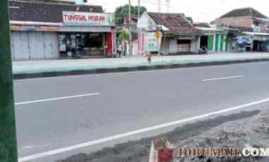 dijual tanah dengan bangunan tua masaran sragen
