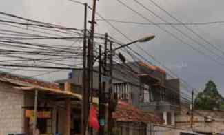 Tanah Tepi Jalan Lokasi Gunung Putri Bogor, Bebas Banjir