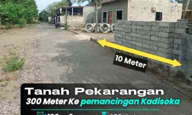 dijual tanah kadisoka