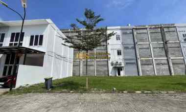 dijual tanah komplek graha metropolitan