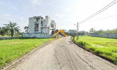 dijual tanah komplek graha metropolitan
