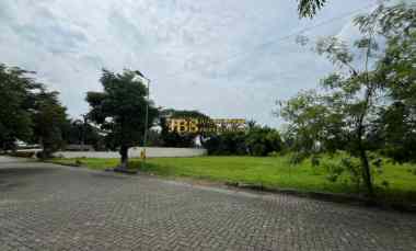 dijual tanah komplek graha metropolitan