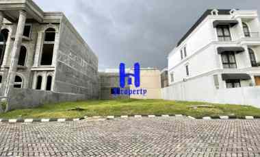 dijual tanah komplek polonia garden