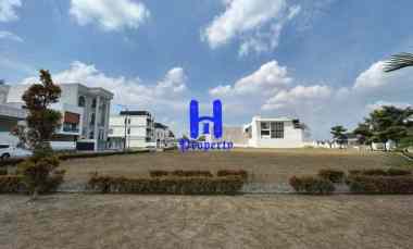 dijual tanah komplek polonia garden row