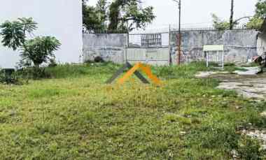dijual tanah komplek taman polonia