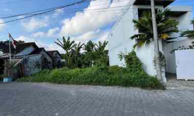 dijual tanah komplek villa jl tumbak bayuh
