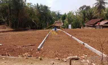 dijual tanah longgrongan