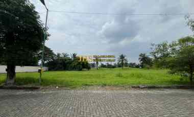 dijual tanah omplek graha metropolitan
