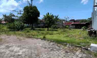 dijual tanah pekarangan di jalan damai jakal km 8
