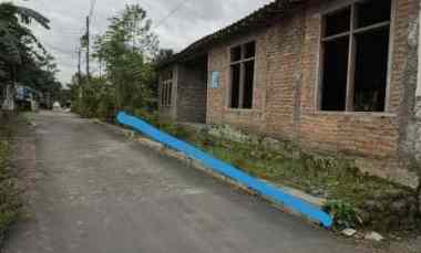 dijual tanah selomartani