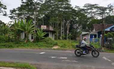 dijual tanah strategis 3 000 m2