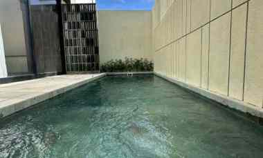 dijual villa banjar semer kerobokan