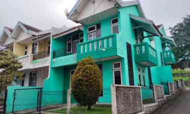 dijual villa baru di tretes prigen jawa timur