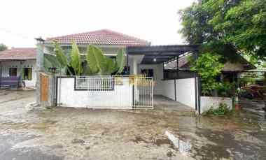 Villa Siap Huni, Private Pool Fully Furnish dekat Lanud Adisucipto